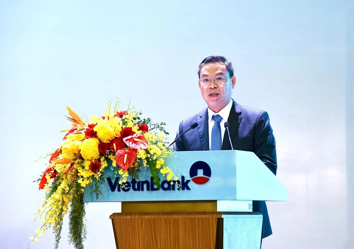 Ông Trần Minh Bình, Chủ tịch HĐQT phát biểu khai mạc ĐHĐCĐ thường niên VietinBank năm 2023