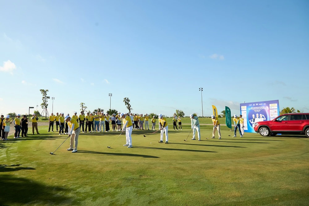 Giải Golf nâng cao tinh thần rèn luyện thể thao kết hợp cùng hoạt động cộng đồng ý nghĩa