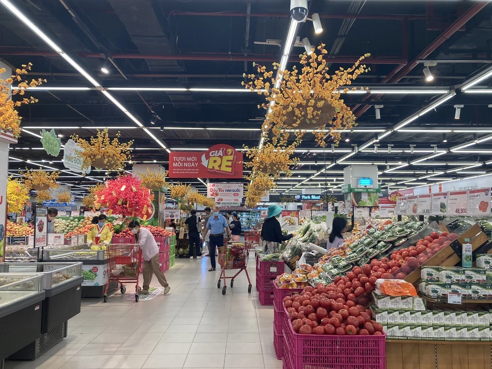 LOTTE Mart Nam Sài Gòn mở cửa hoạt động bình thường, bảo đảm an toàn mua sắm cho khách hàng