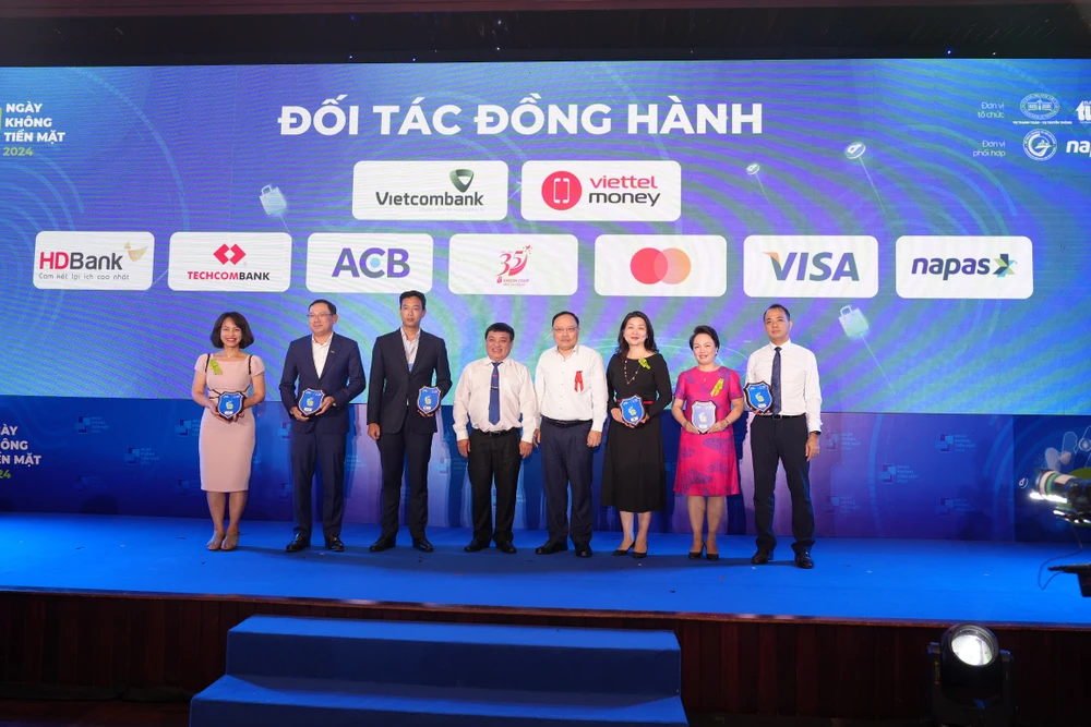 Mastercard chia sẻ giải pháp nâng cao bảo mật và an toàn cho giao dịch không tiền mặt