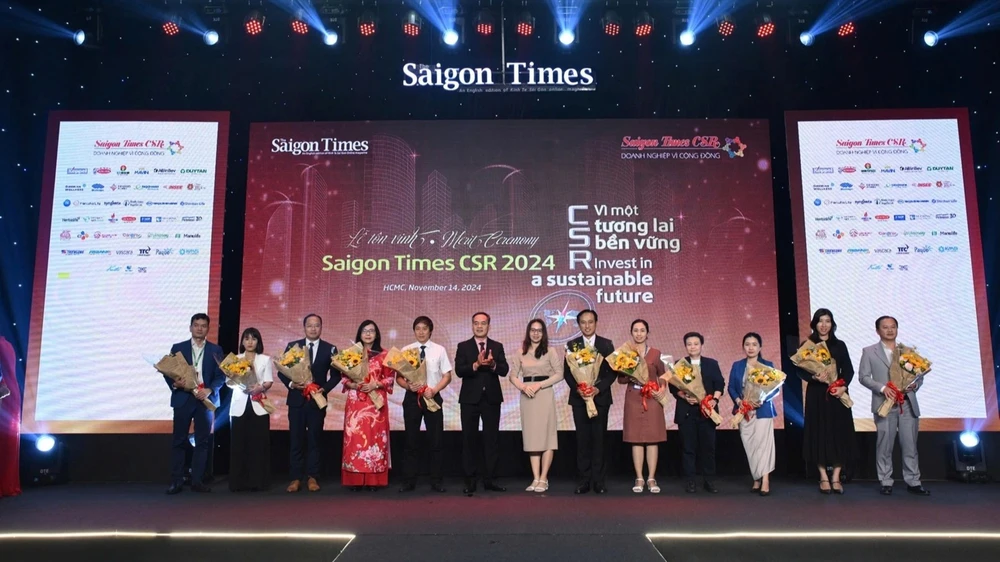 Dai-ichi Life Việt Nam nhận danh hiệu “Doanh nghiệp vì cộng đồng - Saigon Times CSR” lần thứ 6 liên tiếp