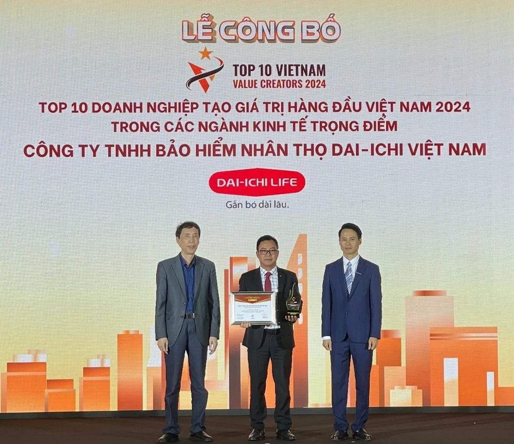 Dai-ichi Life Việt Nam - “Top 500 Doanh nghiệp tạo giá trị hàng đầu Việt Nam năm 2024”