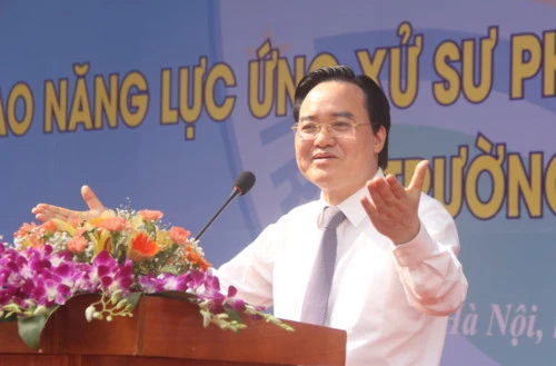 Ông Phùng Xuân Nhạ, Bộ trưởng Bộ GD-ĐT phát biểu tại lễ phát động