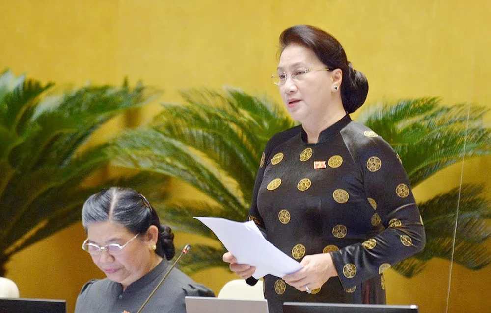 Chủ tịch Quốc hội Nguyễn Thị Kim Ngân kết luận phiên chất vấn. Ảnh: VIẾT CHUNG