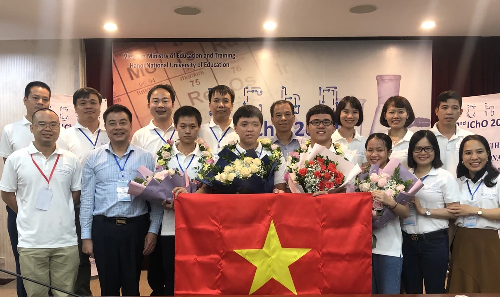 Đội tuyển Việt Nam dự thi Olympic Hoá học quốc tế năm 2020