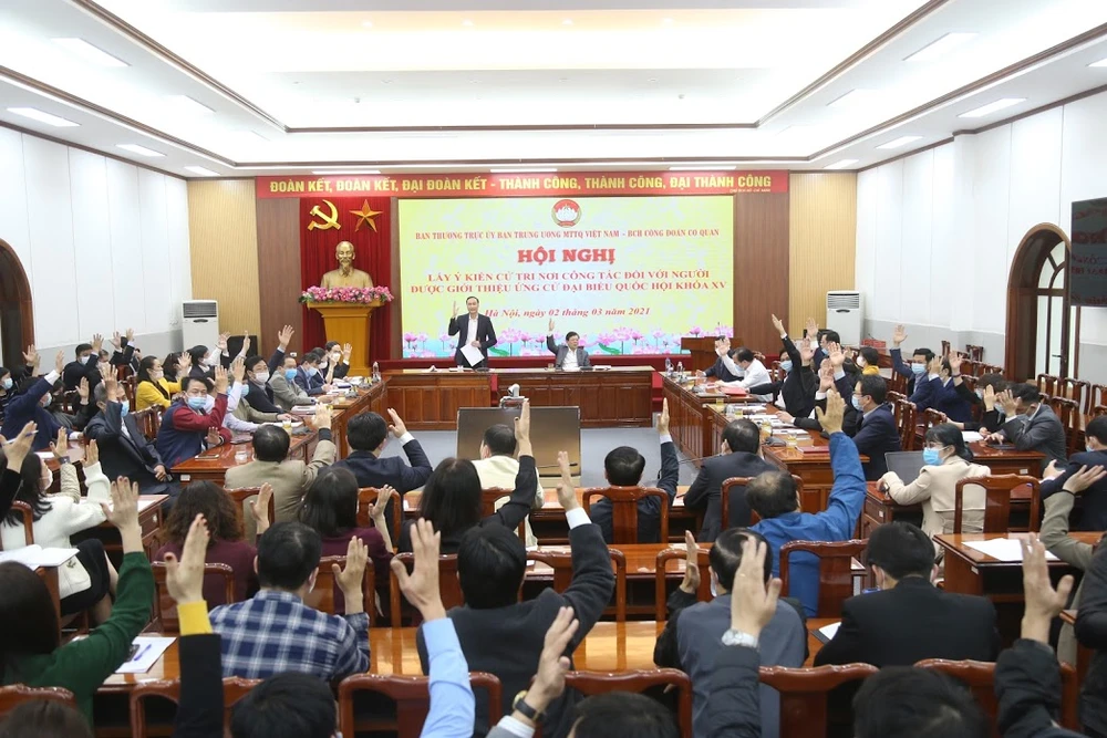 Hội nghị về bầu cử của Ủy ban Trung ương MTTQ Việt Nam chiều 2-3. Ảnh: VIẾT CHUNG
