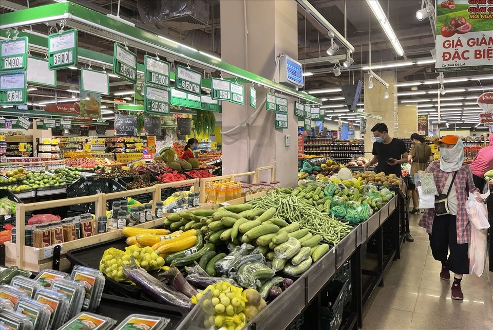 Một số siêu thị ở Hà Nội đang phải đóng cửa vì có nhân viên là F0