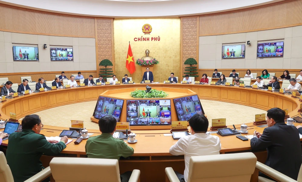 Thủ tướng Phạm Minh Chính chủ trì hội nghị trực tuyến toàn quốc về công tác truyền thông chính sách. Ảnh: VIẾT CHUNG
