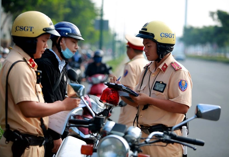 Lực lượng cảnh sát giao thông góp phần kéo giảm tai nạn giao thông, bảo vệ cuộc sống bình yên của nhân dân 