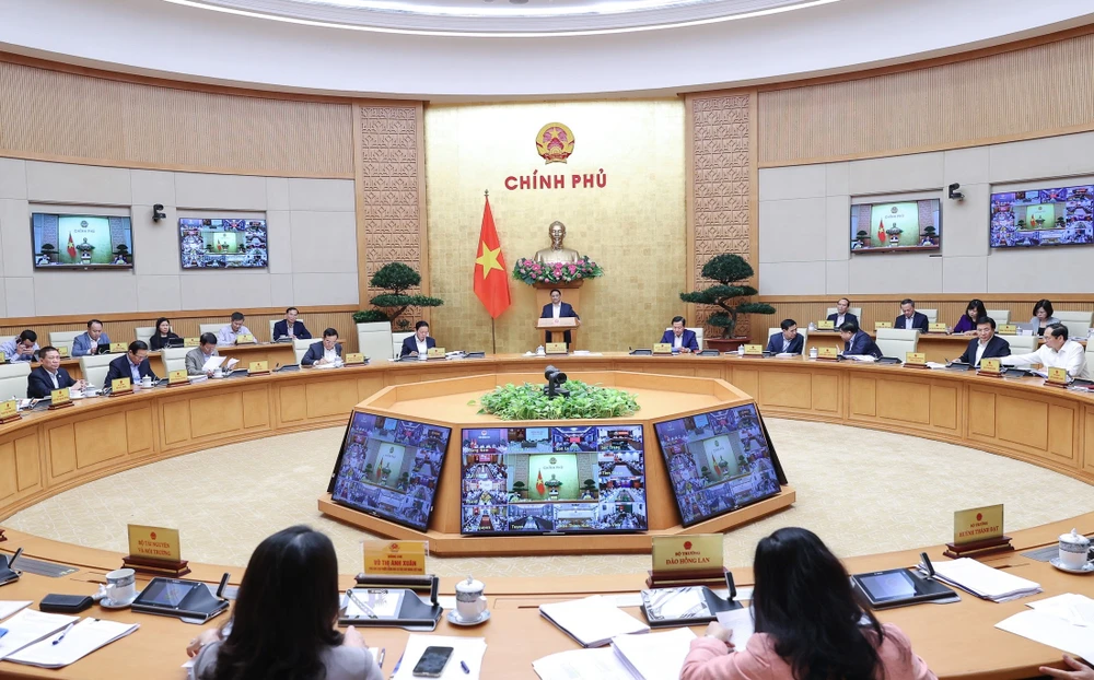 Thủ tướng Phạm Minh Chính chủ trì và phát biểu tại Phiên họp Chính phủ thường kỳ tháng 3. Ảnh: VIẾT CHUNG