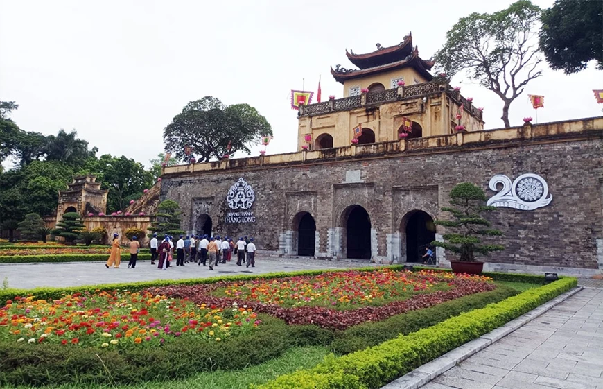 Di tích Hoàng Thành Thăng Long