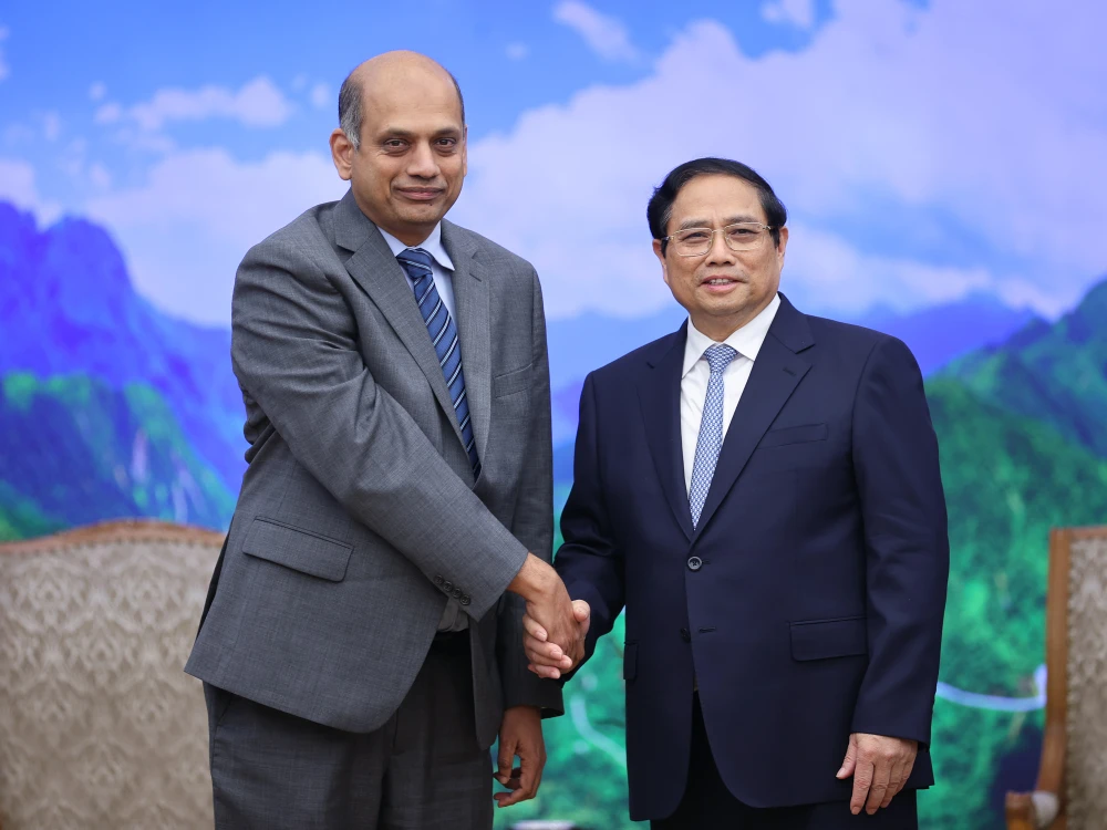 Thủ tướng Phạm Minh Chính và ông Karthik Rammohan, Phó Chủ tịch cấp cao Tập đoàn Lam Research (Hoa Kỳ)
