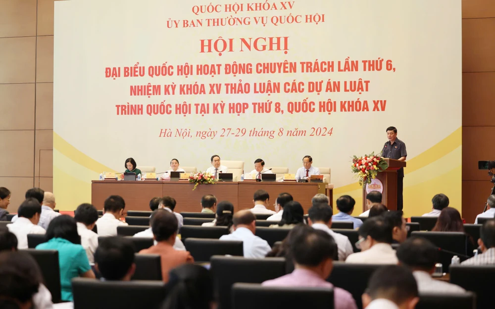 Hội nghị đại biểu Quốc hội hoạt động chuyên trách. Ảnh: QUANG PHÚC