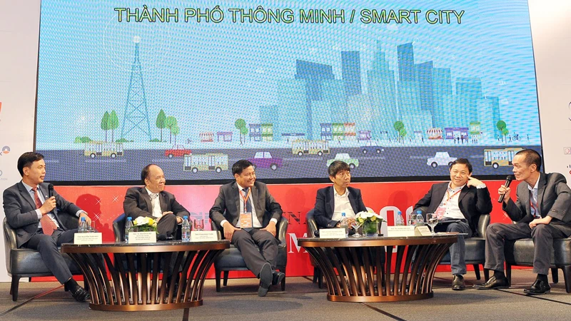 Thông điệp của Vietnam ICT Summit 2017 về cách mạng công nghiệp 4.0 là gì?
