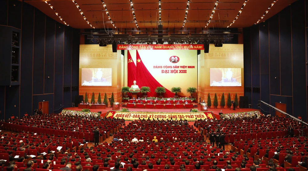 Toàn cảnh phiên khai mạc Đại hội XIII của Đảng lúc Tổng Bí thư, Chủ tịch nước Nguyễn Phú Trọng trình bày báo cáo. Ảnh: VIẾT CHUNG