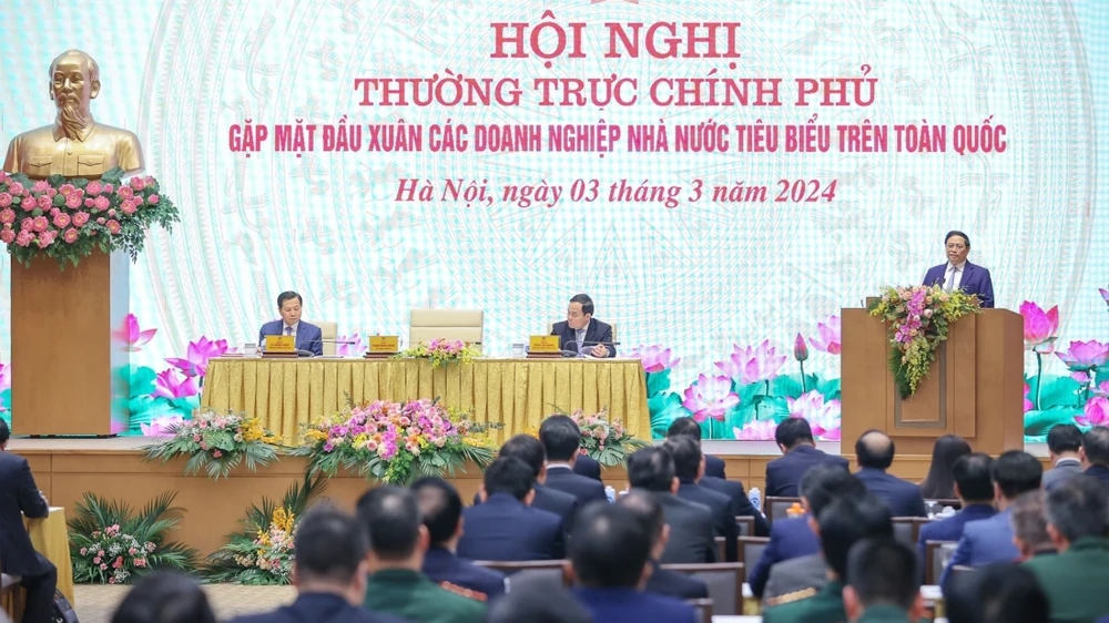 Thủ tướng Phạm Minh Chính chủ trì và phát biểu tại hội nghị. Ảnh VIẾT CHUNG