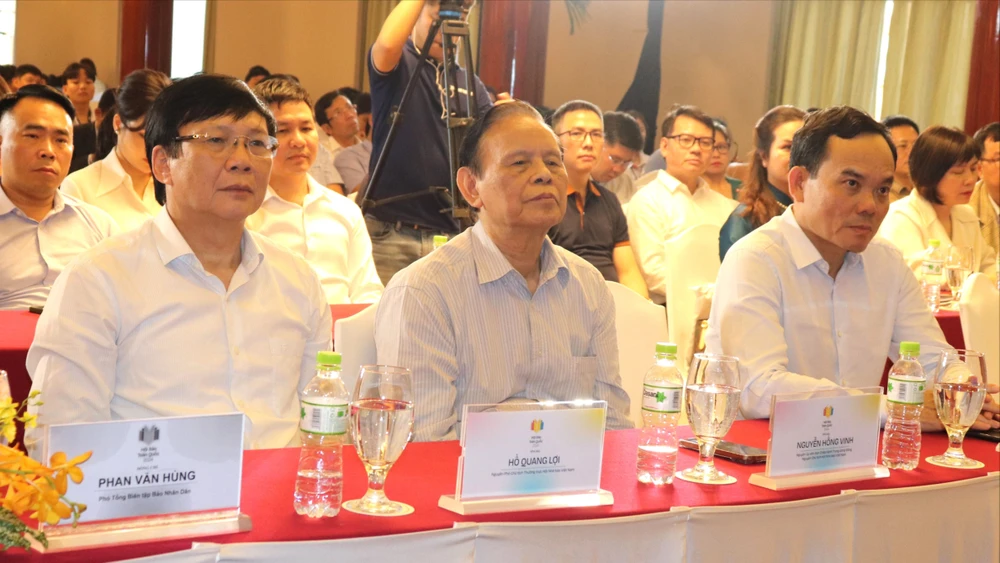 Phó Thủ tướng Chính phủ Trần Lưu Quang tham dự phiên bế mạc Diễn đàn báo chí toàn quốc chiều 16-3