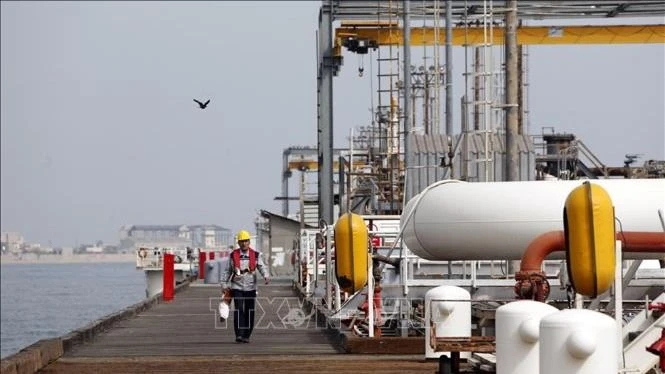 Cơ sở khai thác dầu của Iran trên đảo Khark ở ngoài khơi vùng Vịnh. Ảnh: AFP/TTXVN