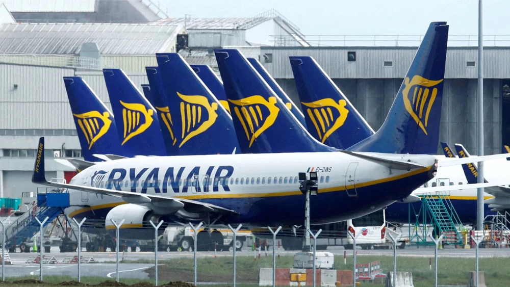 Ryanair đã hủy hơn 300 chuyến bay. Ảnh: Guardian