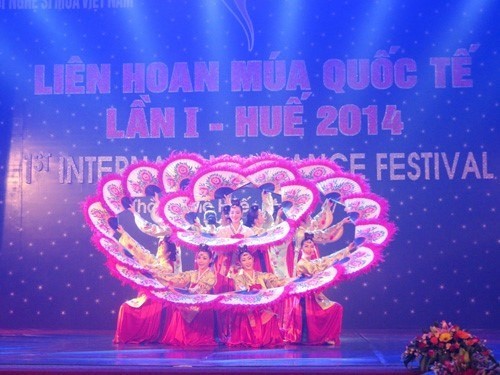 A dance at the first International Dance Festival in 2014 (Source: cucnghethuatbieudien.gov.vn)