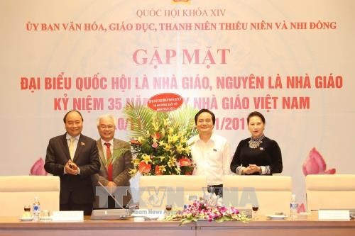 Prime Minister Nguyen Xuan Phuc (L) and NA Chairwoman Nguyen Thi Kim Ngan at the meeting (Source: VNA)