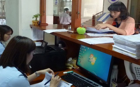The budget revenue of the General Department of Vietnam Customs surpassed VND261.1 trillion ($11.5 billion ), or 91.6 percent of the 2017 target as of November 28 (Photo: thoibaotaichinhvietnam.vn)