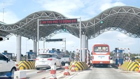 PM urges non-stop electronic toll collection system 