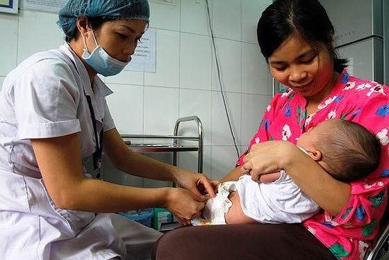 Vaccinationis the most effective way to prevent infectious diseases (Photo: SGGP)