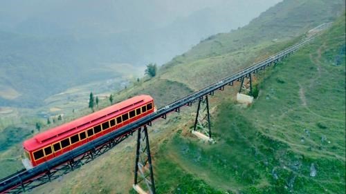 Muong Hoa, Vietnam’s longest mountain rail route developed by Sun Group, opens on March 31 (Photo: reatimes.vn)