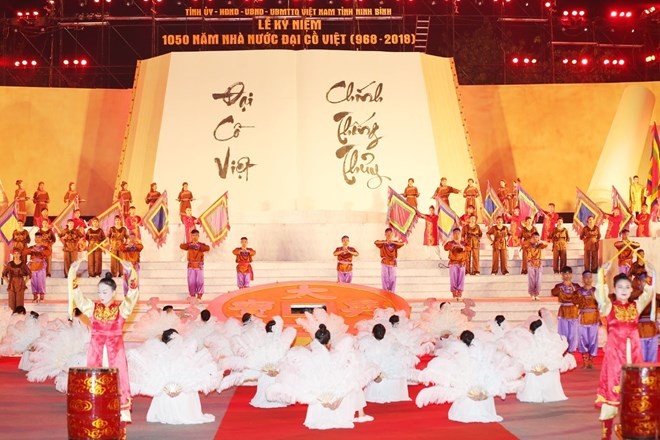 An art performance at the ceremony on April 24 (Photo: VNA)