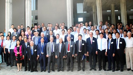 Scientists and visitors participating in the conference ‘Science for Development’. Photo by Ngoc Oai