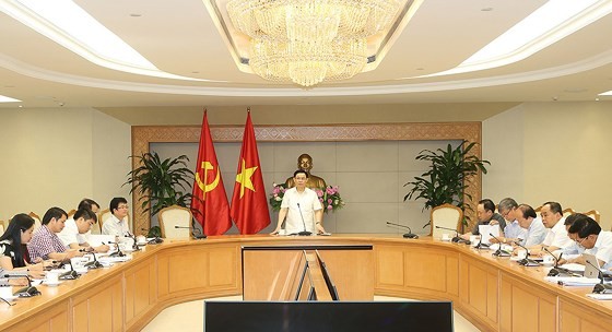 Deputy PM Hue presides the meeting (Photo: VGP)