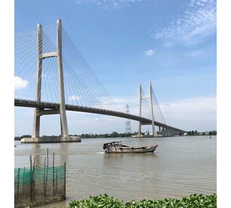 Cao Lanh bridge ( Photo: Courtesy of Australian Embassy)