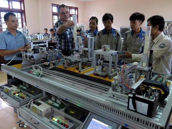 An industrial electricity class of a vocational school (Photo: VNA)