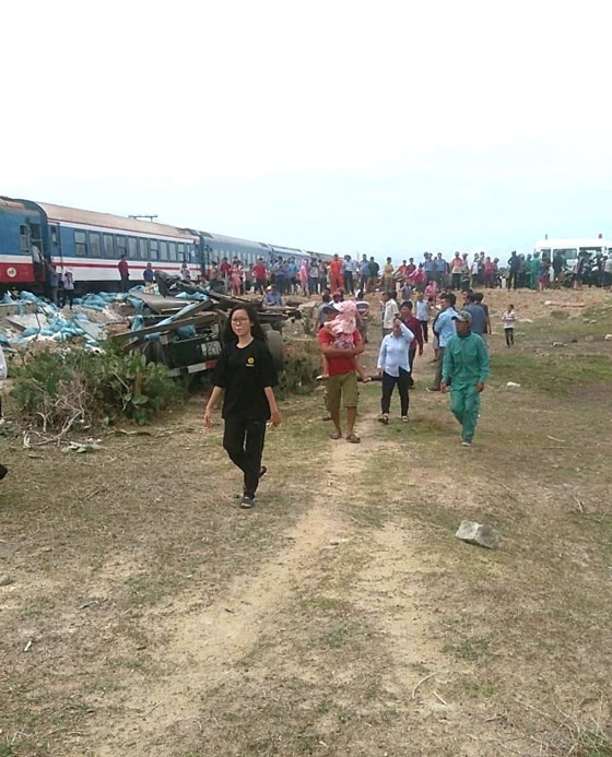 North-South railways paralyzed as train crashes salt truck