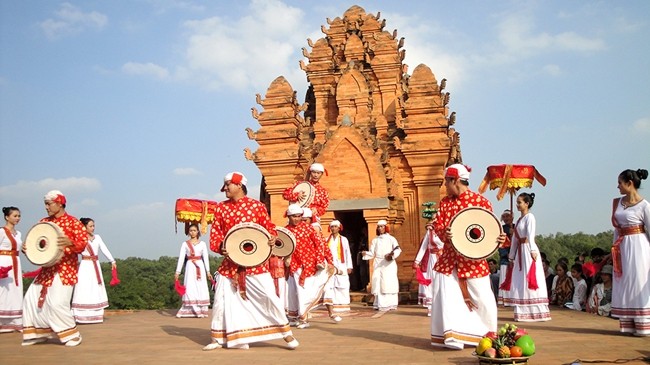 Activities to celebrate Cham’s traditional Kate festival in Binh Thuan