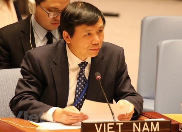 Head of Vietnam’s Permanent Mission to the United Nations Dang Dinh Quy addresses the debate (Photo: VNA)