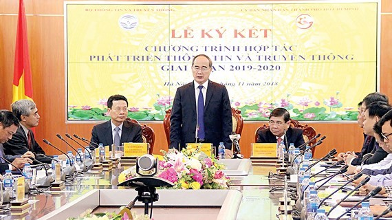 HCMC orients to lead in building smart city