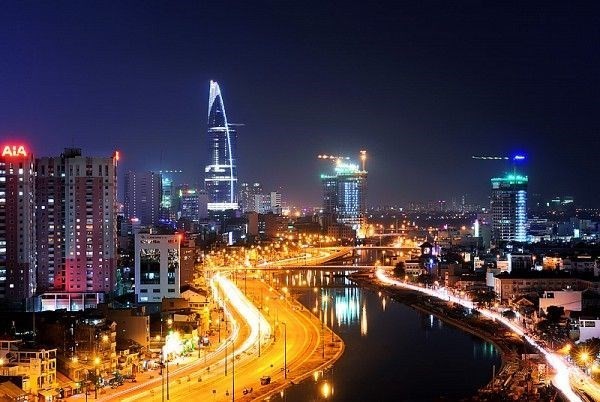 An aerial view of HCMC by night (Photo: mytour.vn)