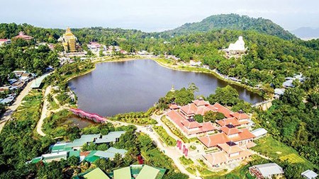 Cam Mountain – a famous tourist attraction in the Mekong Delta 