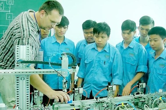 Foreign-invested vocational schools must have capital of $4.3 billion