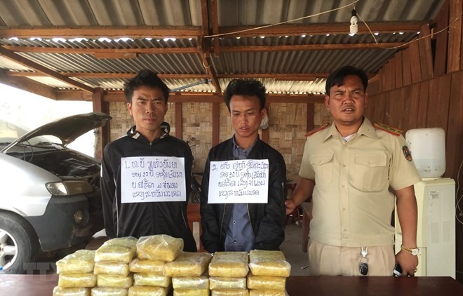 The suspects were arrested with 118,000 meth pills (Photo: VNA)