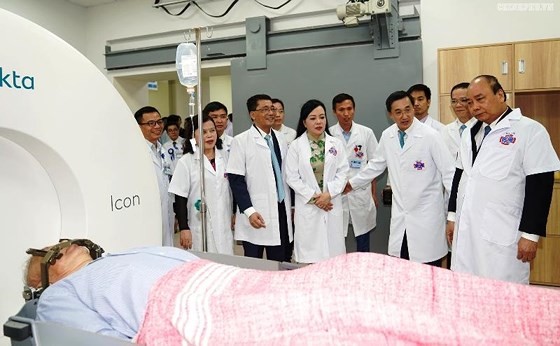 PM urges cancer hospital to improve patients’ satisfaction