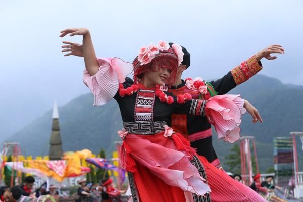 Visitors to the festival will have chance to enjoy traditional dances of ethnic people (Photo: vietnamnet.vn)