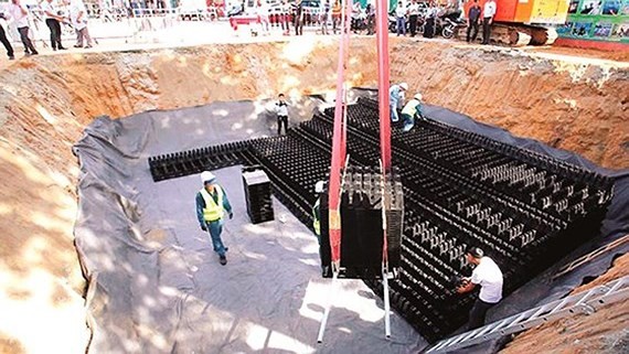An under construction reservoir in Thu Duc district, HCMC (Photo: SGGP)