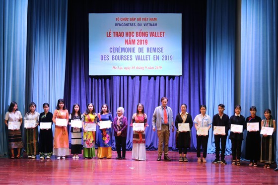 179 Vallet scholarships awarded to Vietnamese students