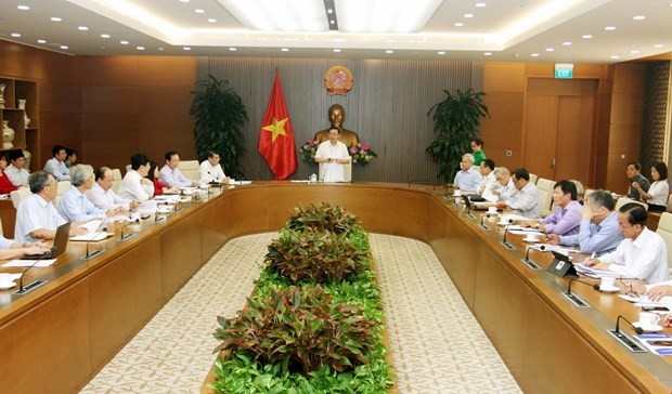 The meeting of the national financial and monetary policy advisory council in Hanoi on September 25 (Photo: VNA)