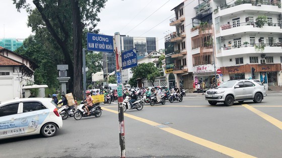 AI-based surveillance camera to catch traffic offenders in intersection Dien Bien Phu- Nam Ky Khoi Nghia (Photo: SGGP)