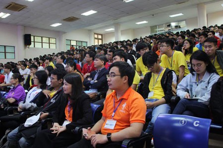 More than 700 IT students from Vietnam and other nations are taking part in the IT contests