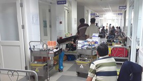 Infectious diseases spread as cold weather hits Vietnam